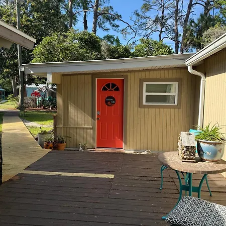 Nature Coast Inn & Cottages Inglis Exterior foto